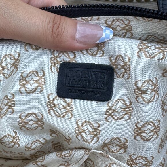 Louewe Black Large Leather Duffel Bag - Picture 7 of 15